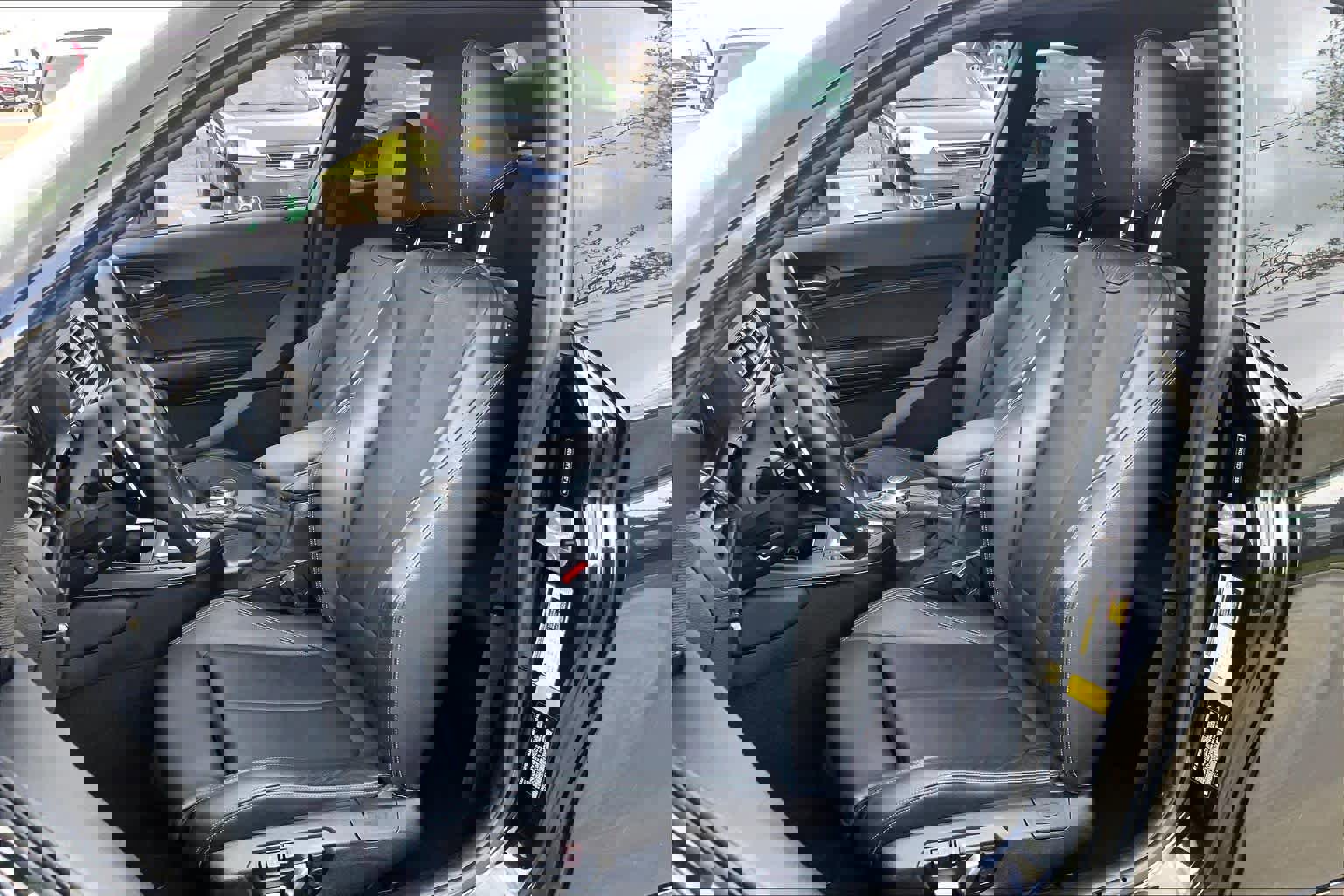 Used 2018 BMW M2 image 6