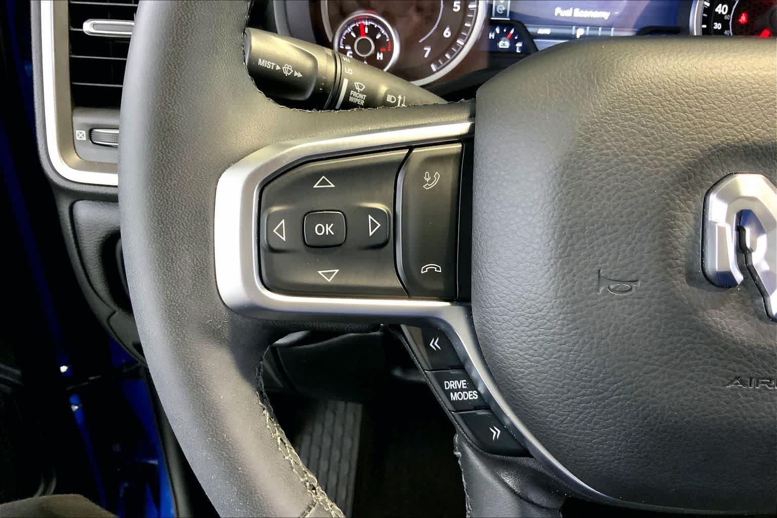Used 2025 RAM 1500 Big Horn AWD/4WD image 23