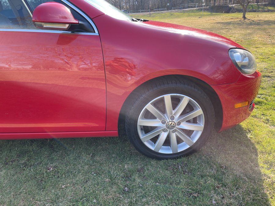 Used 2013 Volkswagen Jetta TDI FWD image 25
