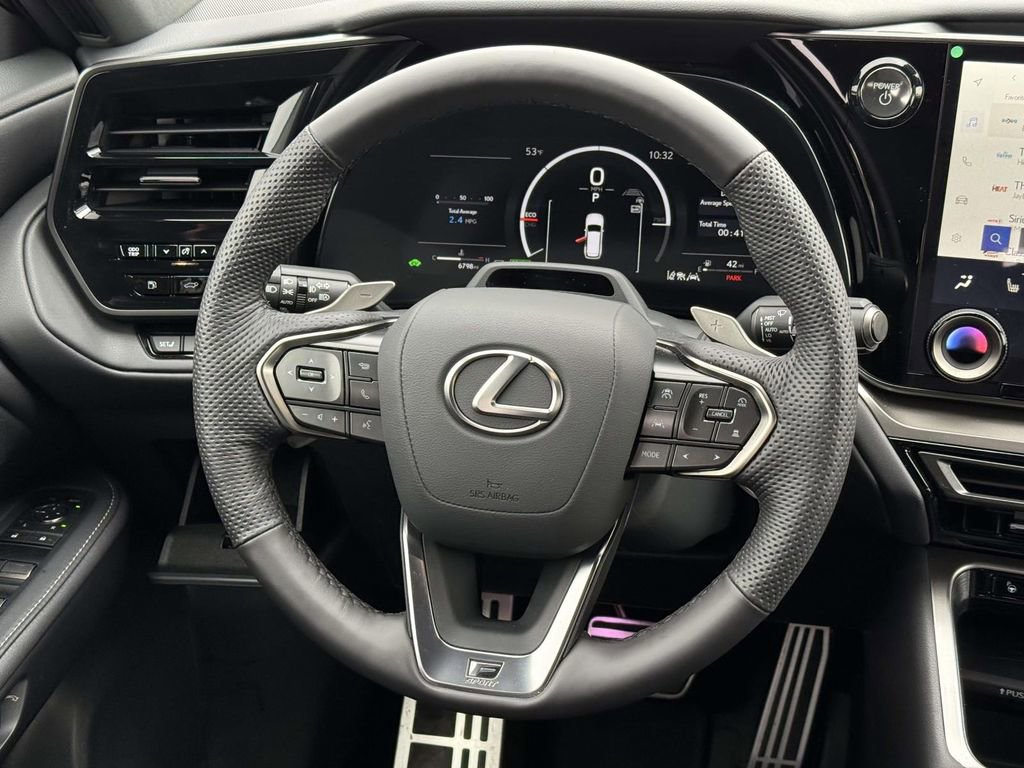 Used 2026 Lexus TX 500h AWD w/ Technology Package image 9