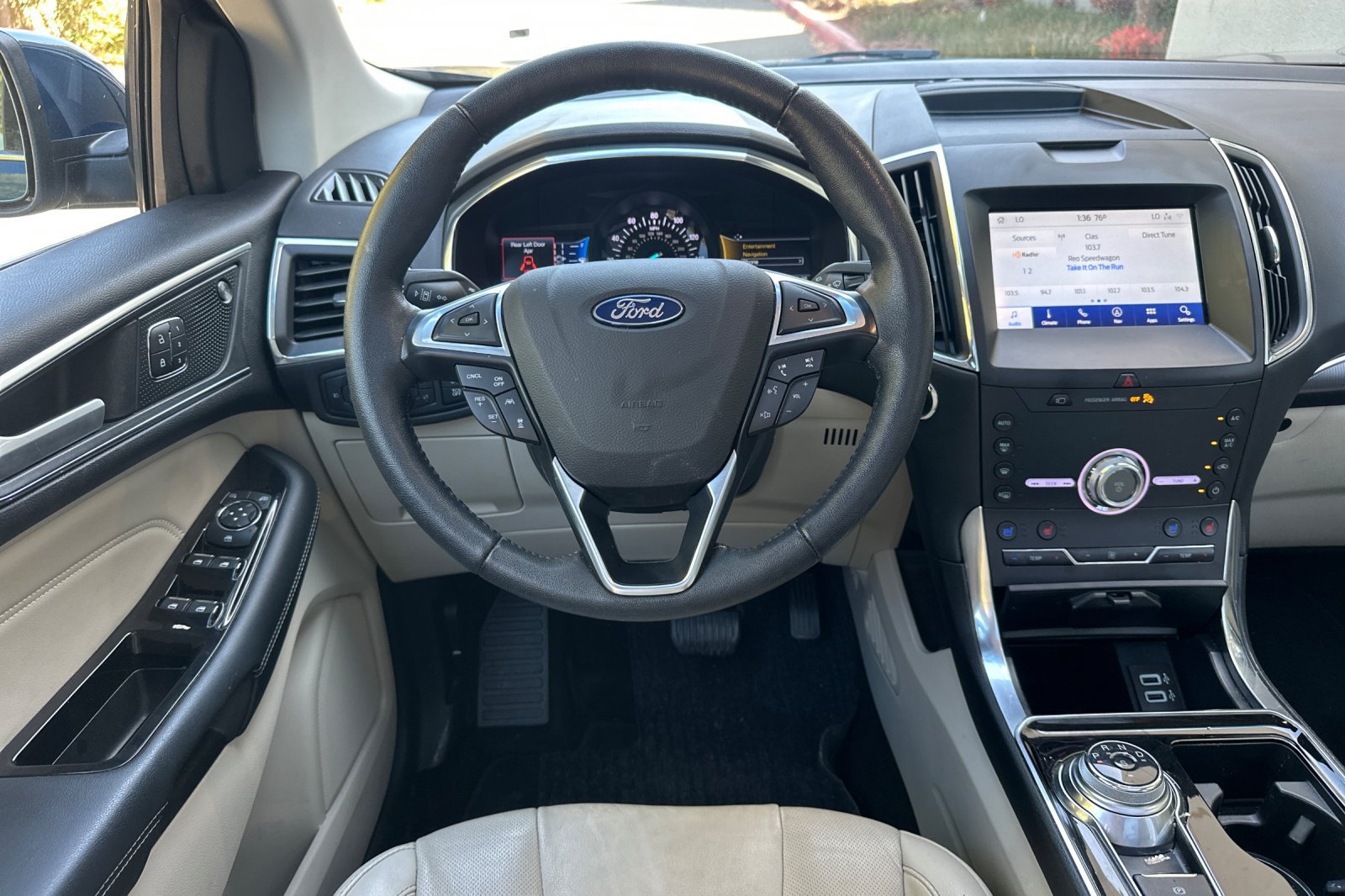 Used 2020 Ford Edge Titanium w/ Equipment Group 301A FWD image 16