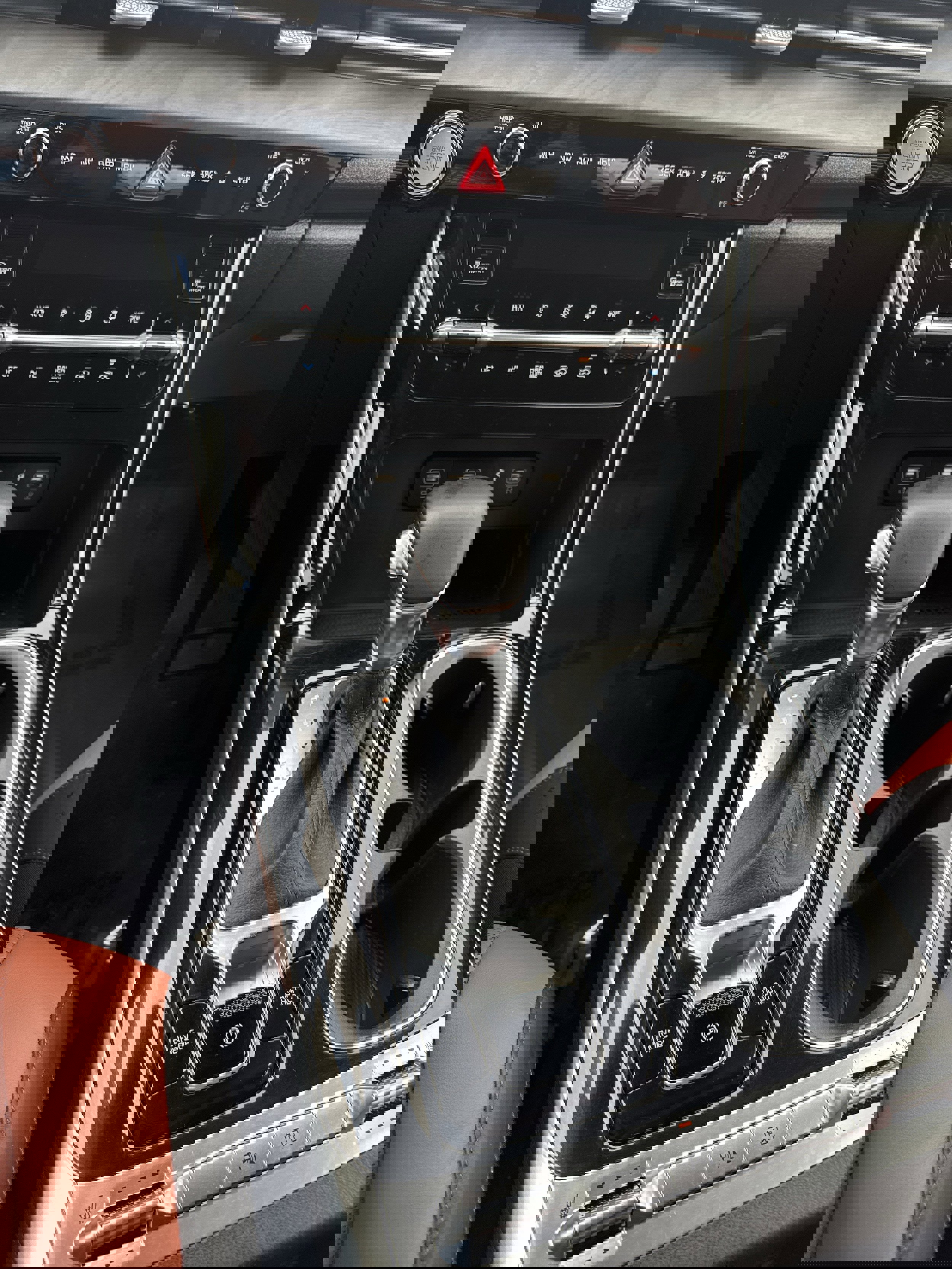 Used 2022 Kia Carnival SX image 21