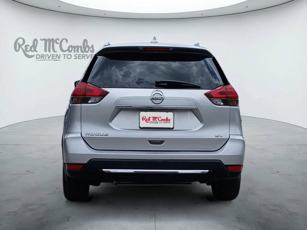 Used 2017 Nissan Rogue SV FWD image 4