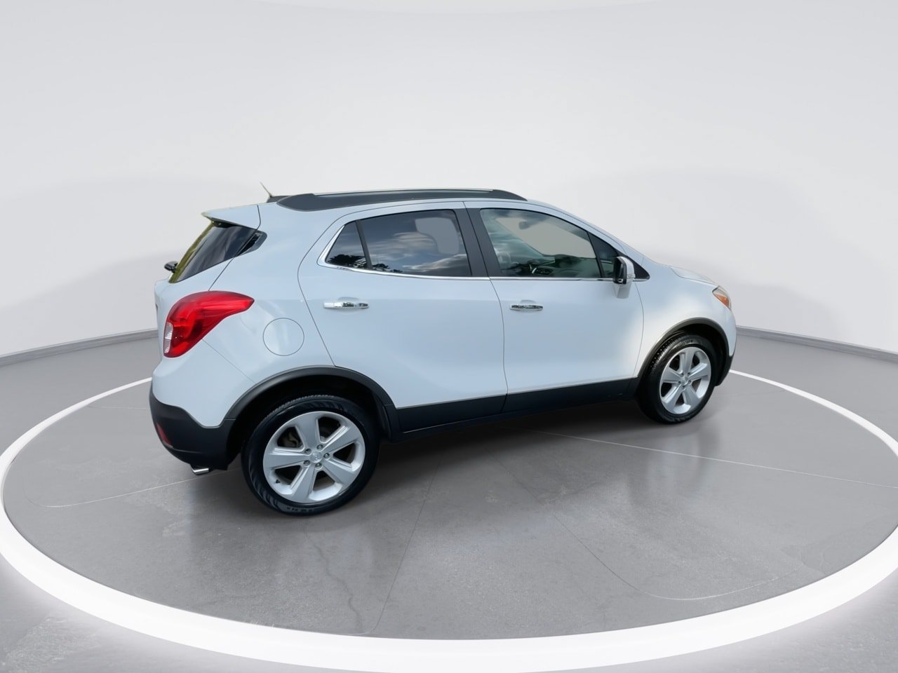 Used 2016 Buick Encore FWD image 21