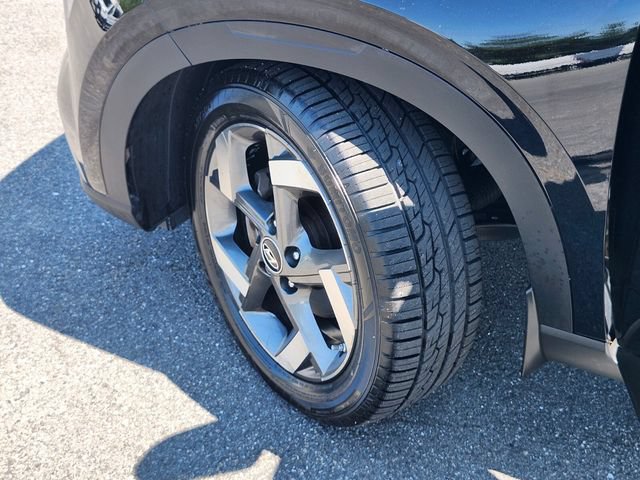 Used 2022 Hyundai Venue SEL FWD image 33