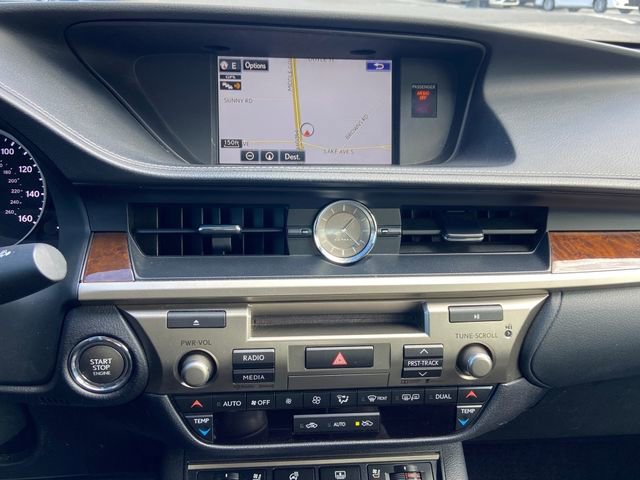 Used 2015 Lexus ES 350 w/ Luxury Package image 21