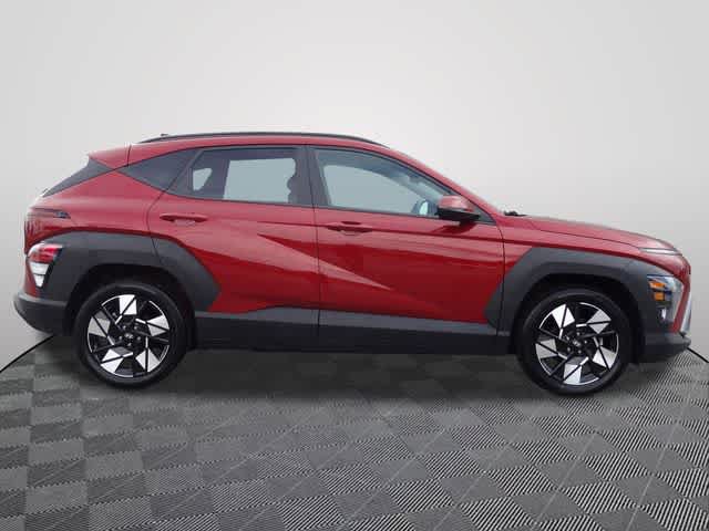 Used 2024 Hyundai Kona SEL FWD image 4