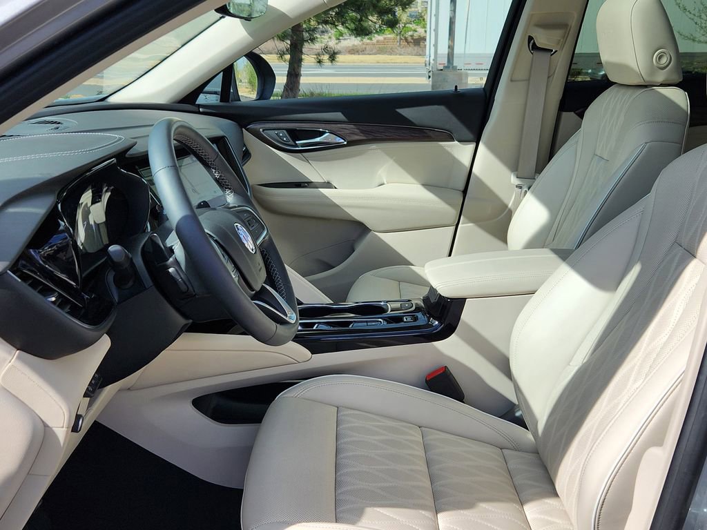 Used 2023 Buick Envision Avenir image 8