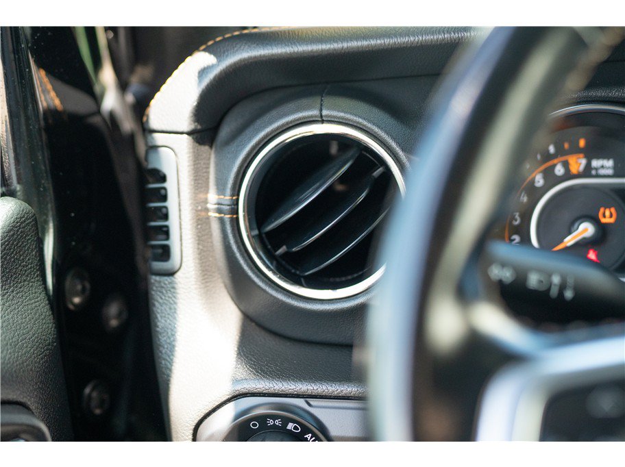 Used 2021 Jeep Wrangler Unlimited Sahara AWD/4WD image 10