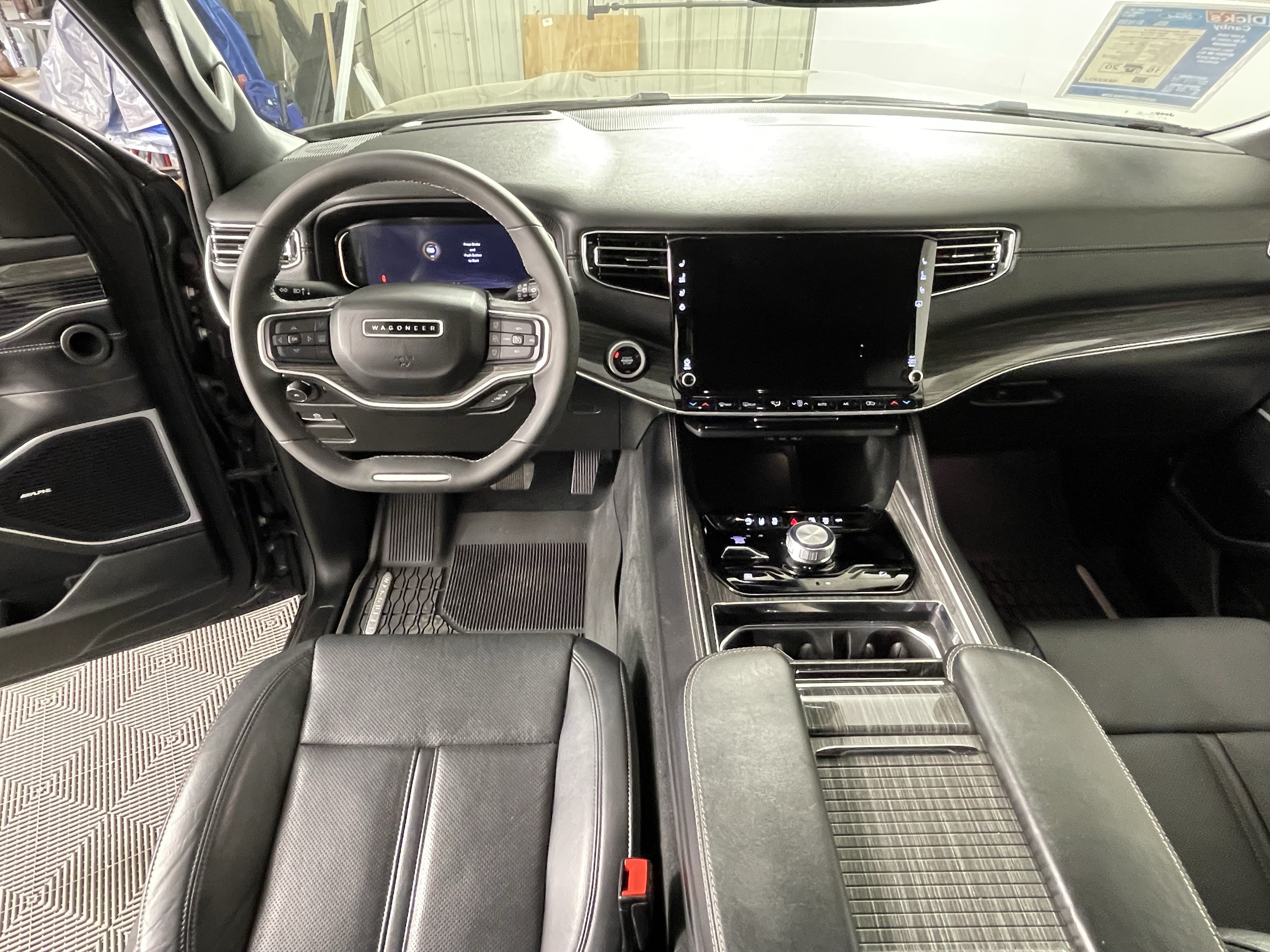 Used 2022 Jeep Wagoneer Series III w/ Flexible Seating Group AWD/4WD image 11