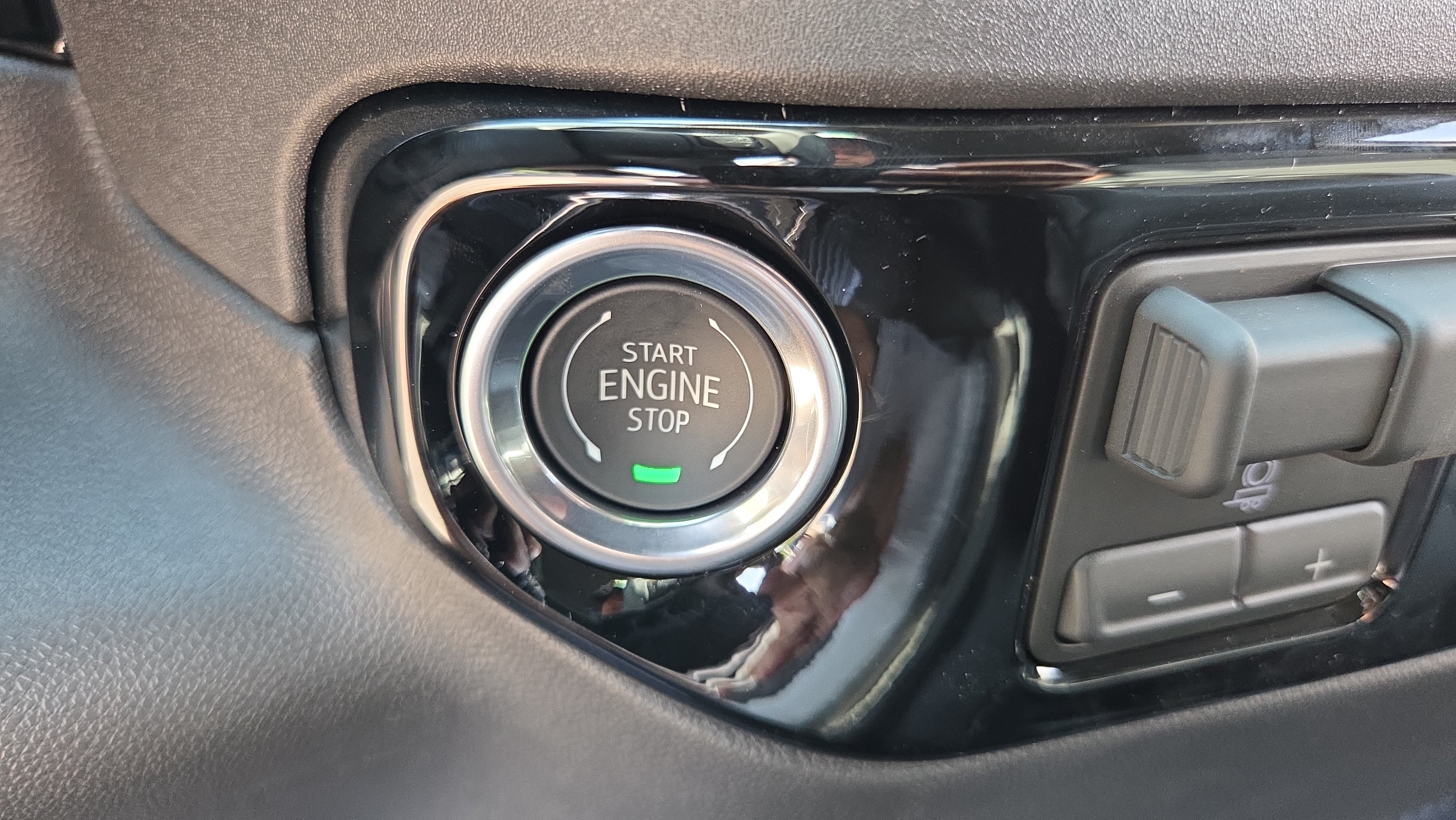 New 2026 GMC Sierra 1500 SLE w/ Preferred Package AWD/4WD image 21