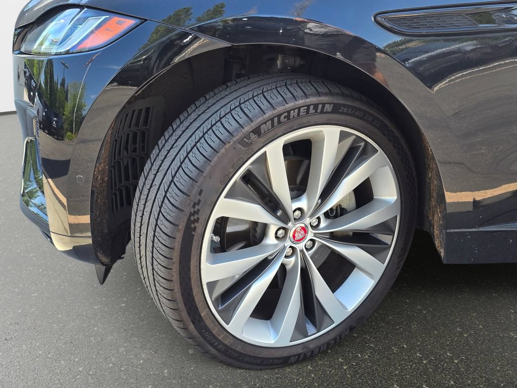 Used 2021 Jaguar F-PACE R-Dynamic S AWD/4WD image 36