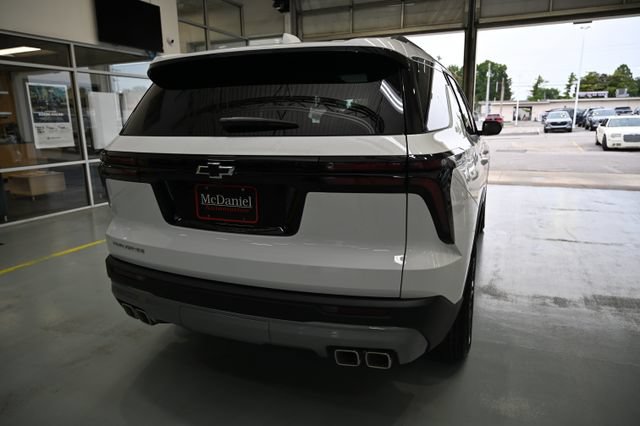 New 2027 Chevrolet Traverse LT w/ Sun and Wheel Package FWD image 5