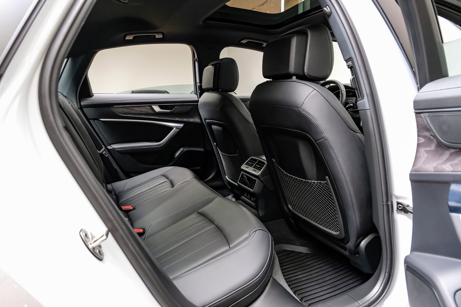 Used 2024 Audi A6 Premium Plus image 40