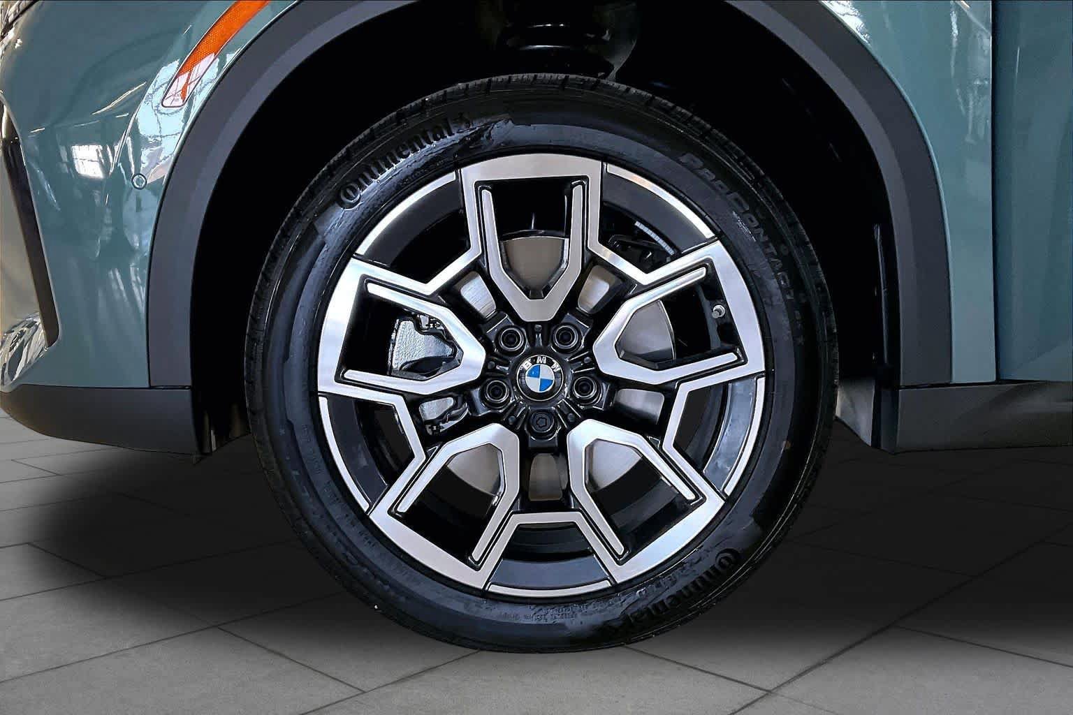 New 2026 BMW X2 xDrive28i w/ Technology Package AWD/4WD image 11