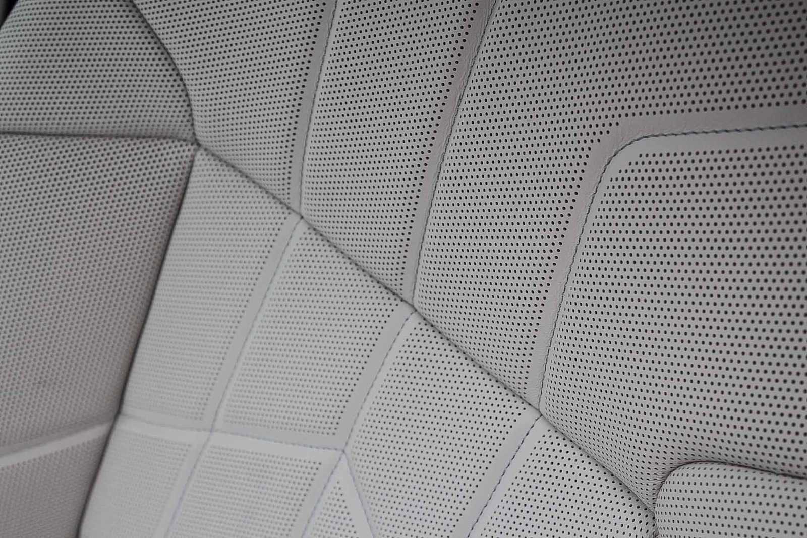 New 2026 BMW i7 xDrive60 w/ Executive Package image 37