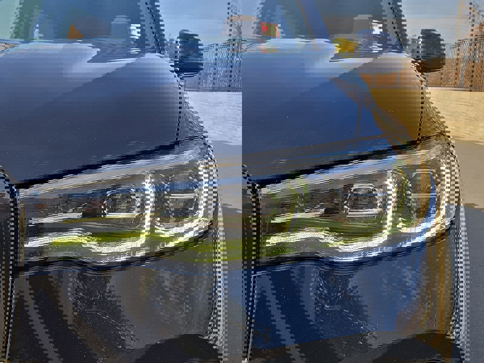 Used 2022 BMW X7 xDrive40i w/ M Sport Package image 9