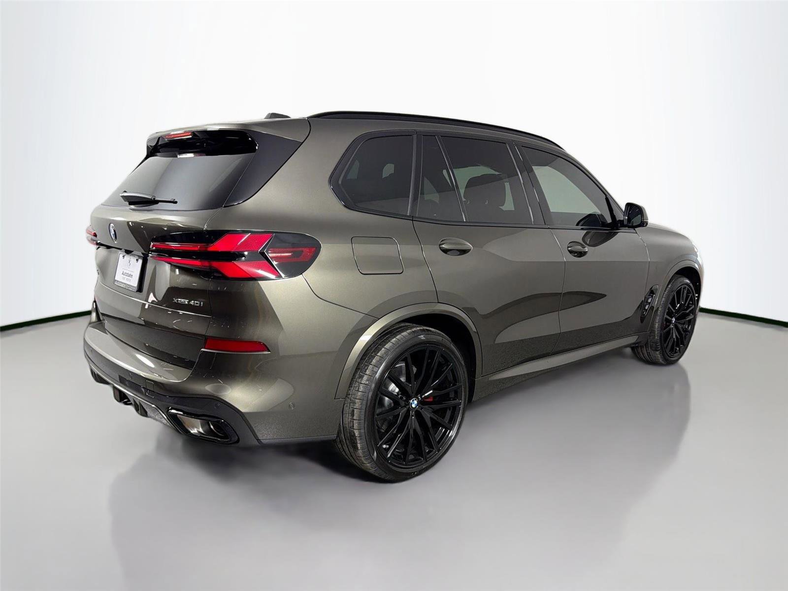 New 2026 BMW X5 xDrive40i w/ M Sport Package AWD/4WD image 6