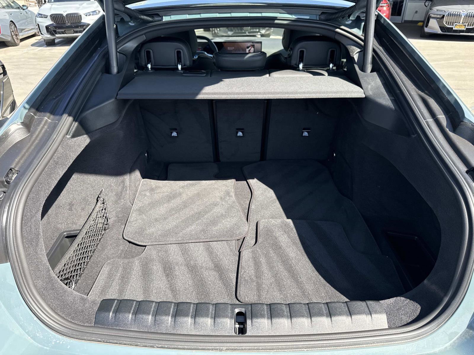 Certified 2025 BMW i4 xDrive40i AWD/4WD image 5