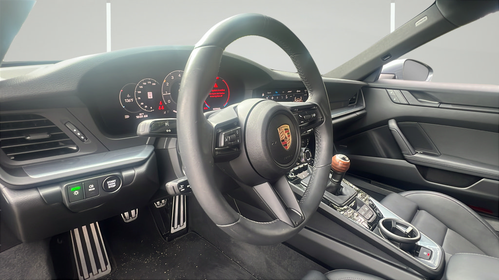 Certified 2025 Porsche 911 Carrera T RWD image 4