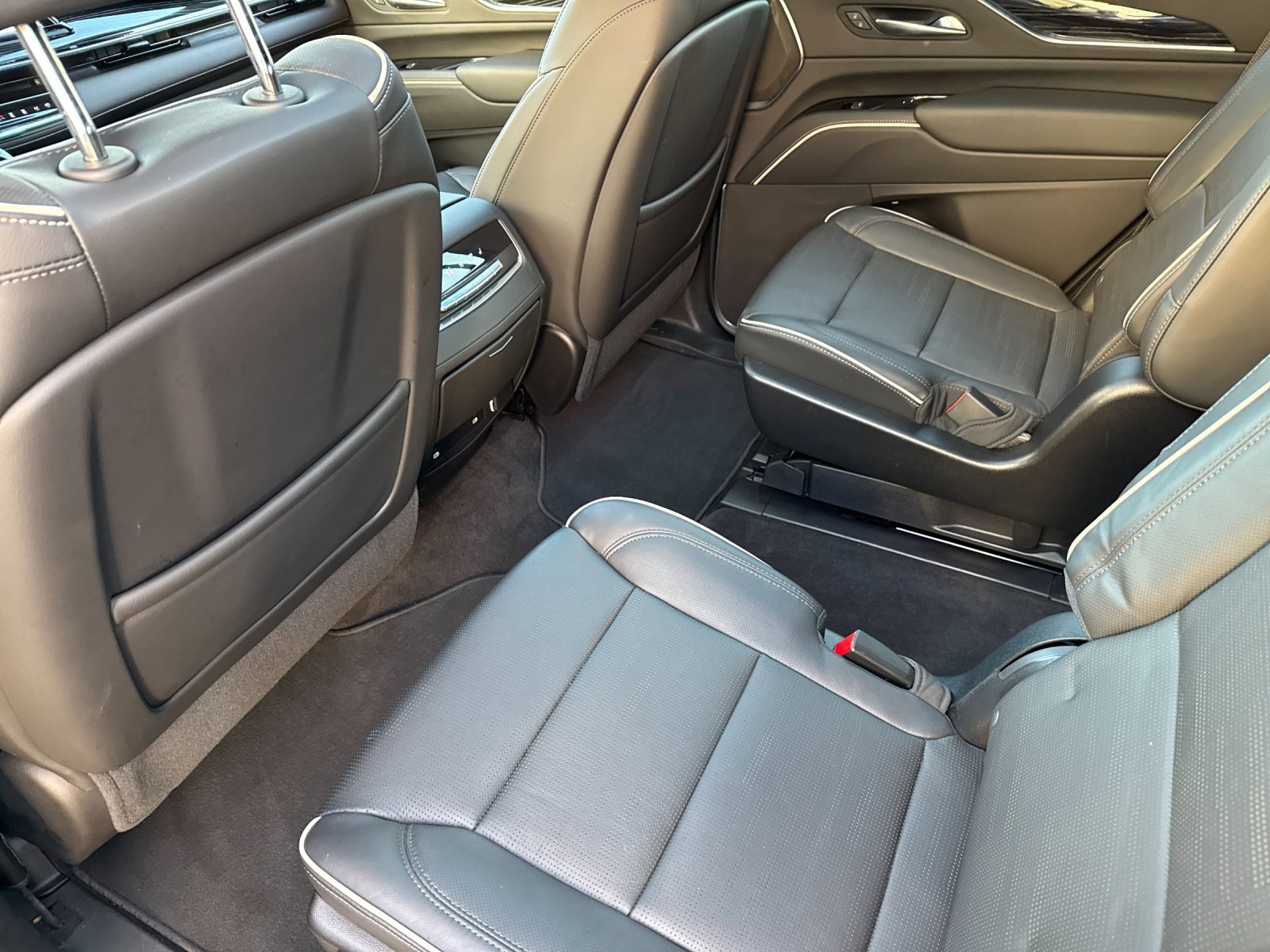 Used 2022 Cadillac Escalade Sport image 12