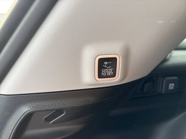 Used 2022 Jeep Grand Cherokee Limited AWD/4WD image 24