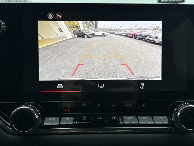 New 2026 GMC Canyon Elevation w/ Convenience Package image 9