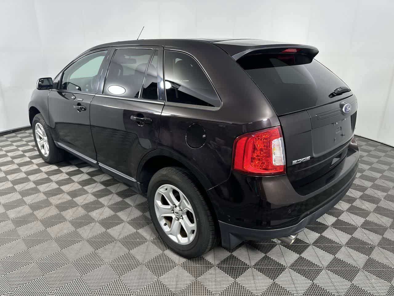 Used 2013 Ford Edge SEL FWD image 6