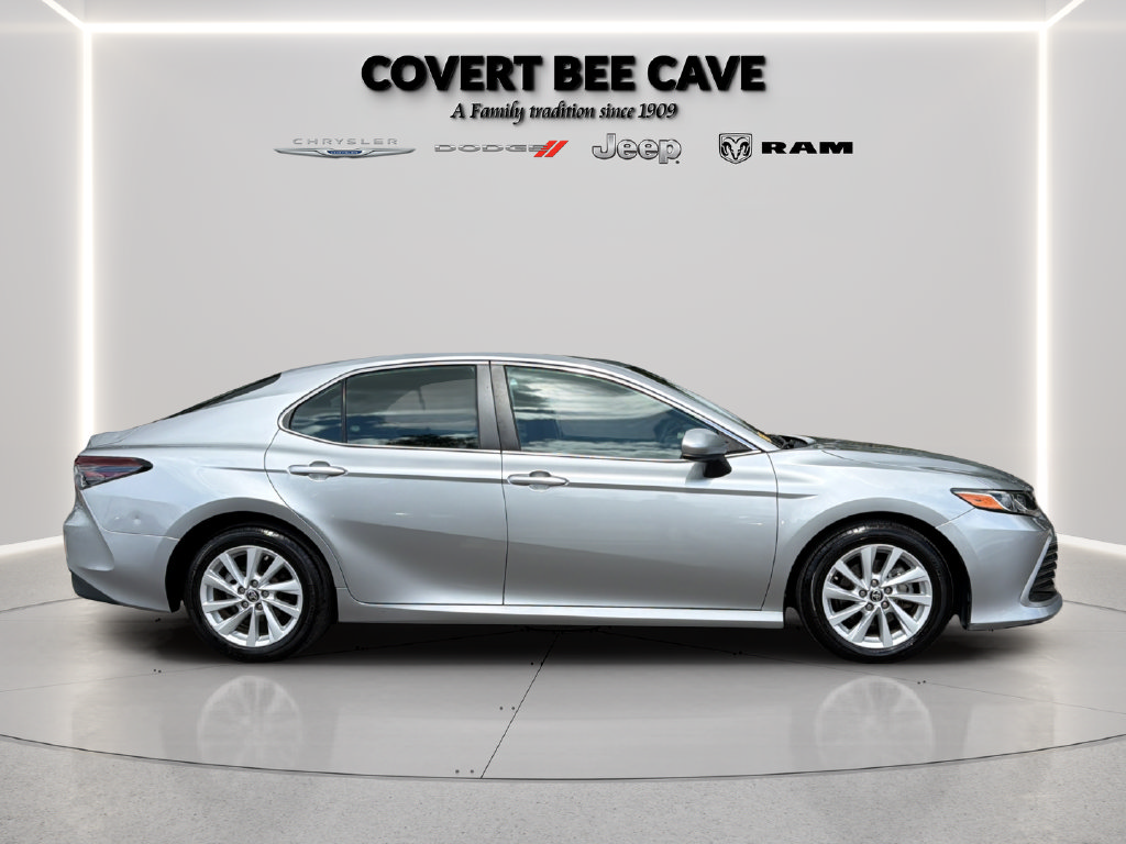 Used 2021 Toyota Camry LE FWD image 8