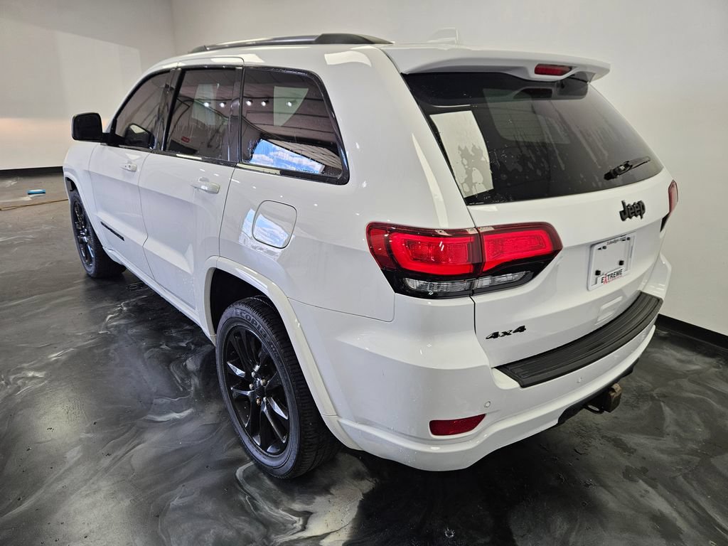 Used 2021 Jeep Grand Cherokee Altitude AWD/4WD image 6