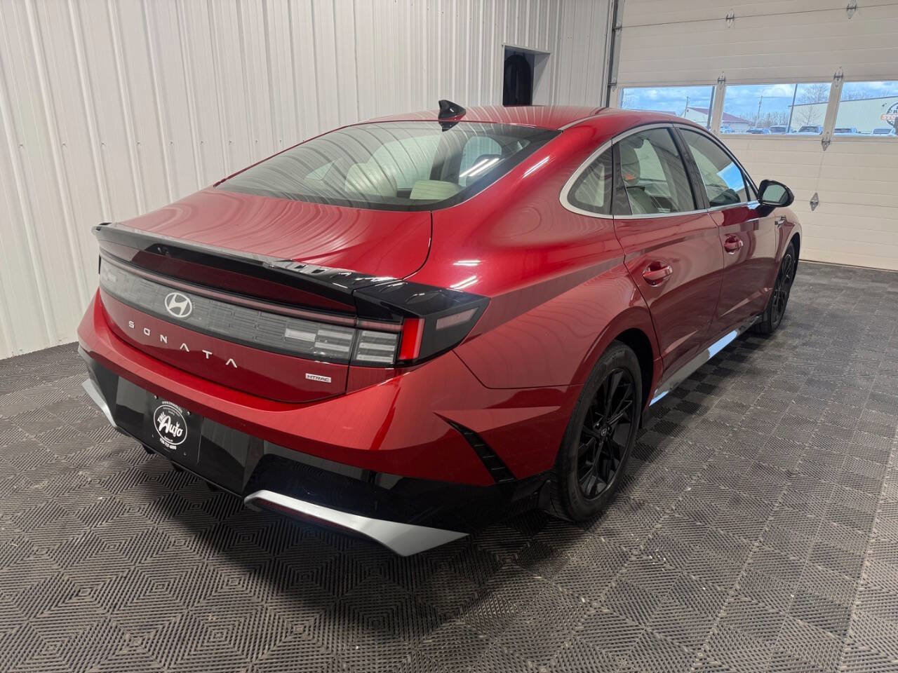 Used 2025 Hyundai Sonata SEL image 3