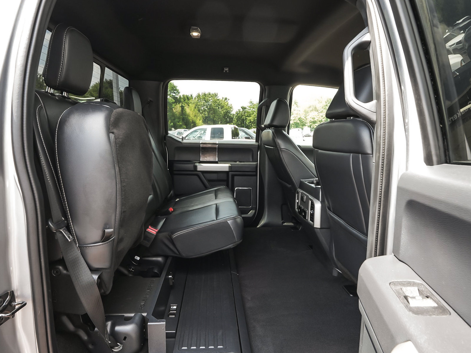 Used 2022 Ford F250 Lariat w/ Lariat Ultimate Package AWD/4WD image 40