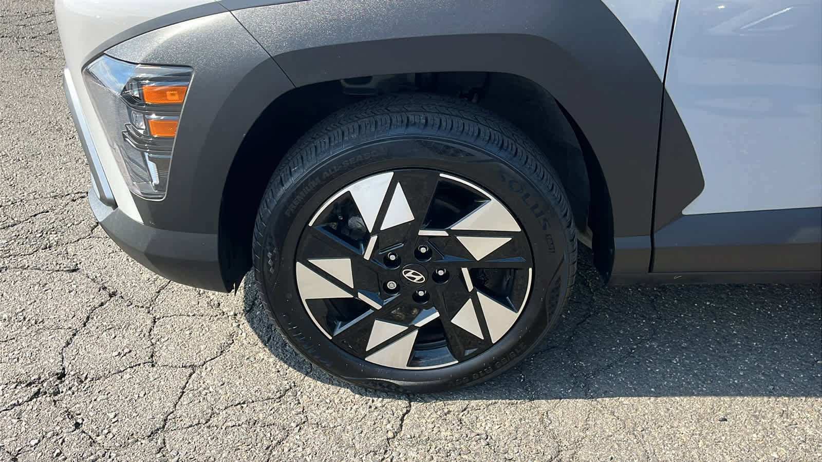 Used 2024 Hyundai Kona SEL image 7