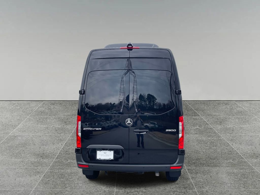 Used 2024 Mercedes-Benz Sprinter 2500 image 4