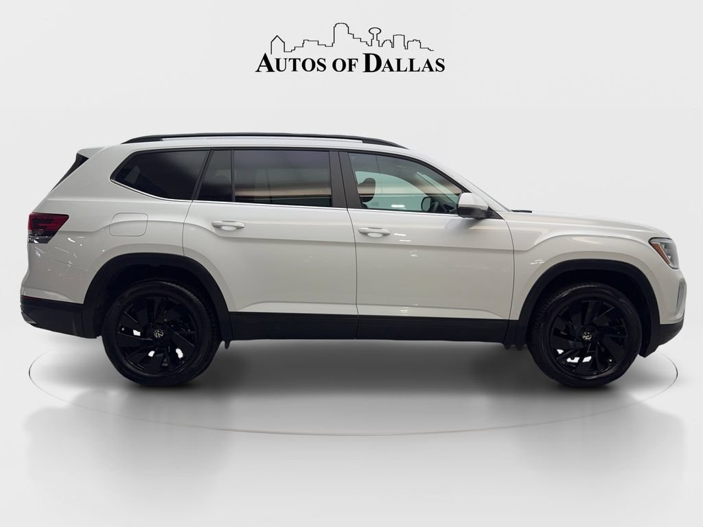 Used 2025 Volkswagen Atlas SE FWD image 11