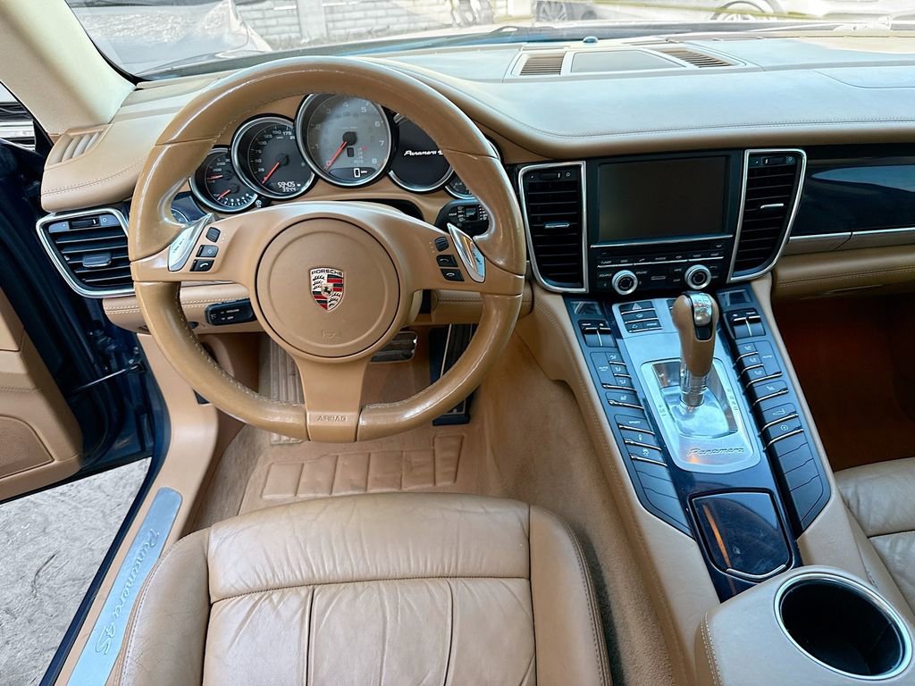 Used 2011 Porsche Panamera 4S image 25