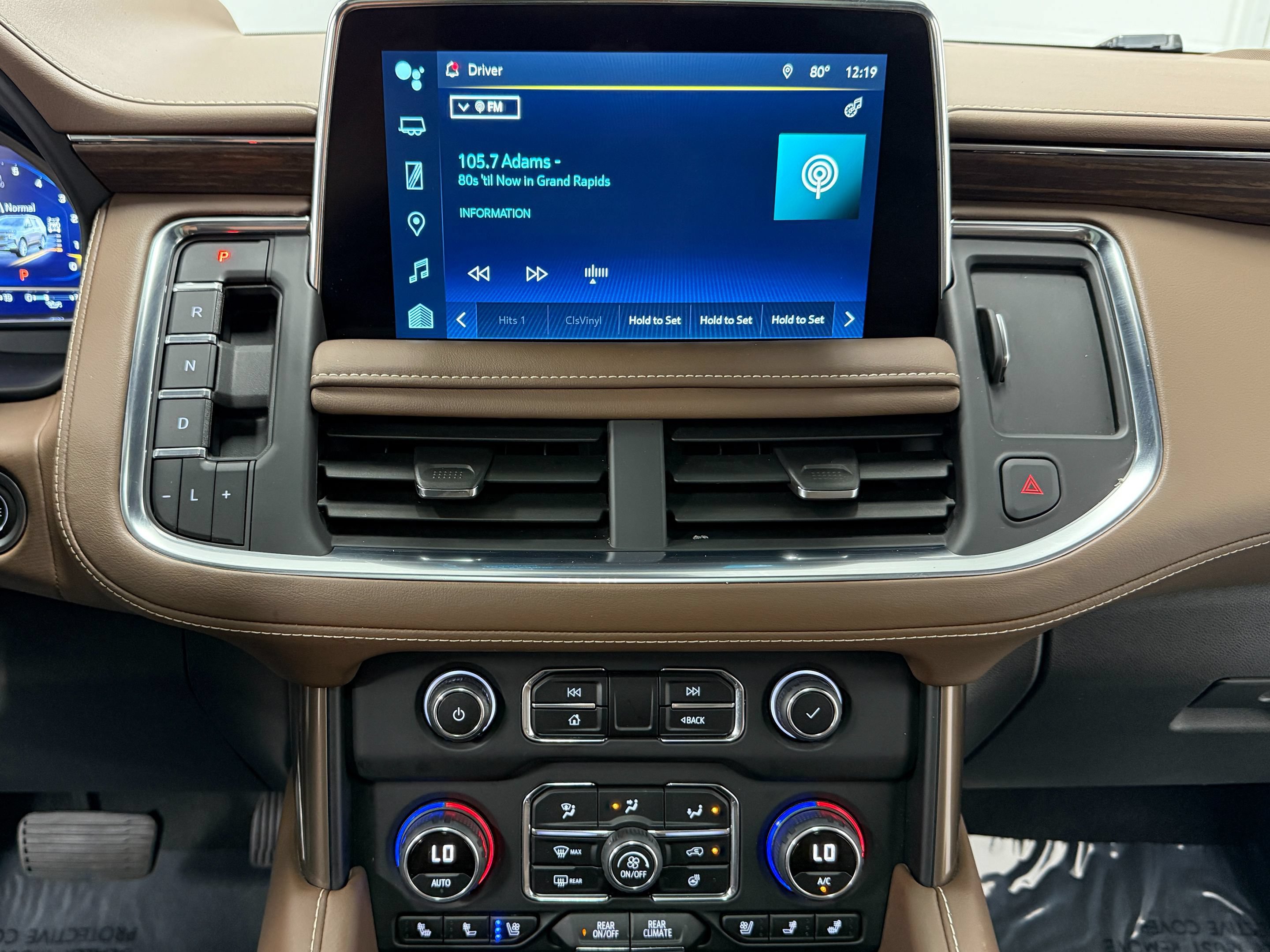 Used 2023 Chevrolet Tahoe High Country w/ Advanced Technology Package AWD/4WD image 30
