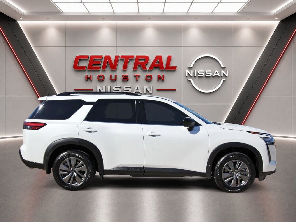 Used 2026 Nissan Pathfinder SV FWD image 5