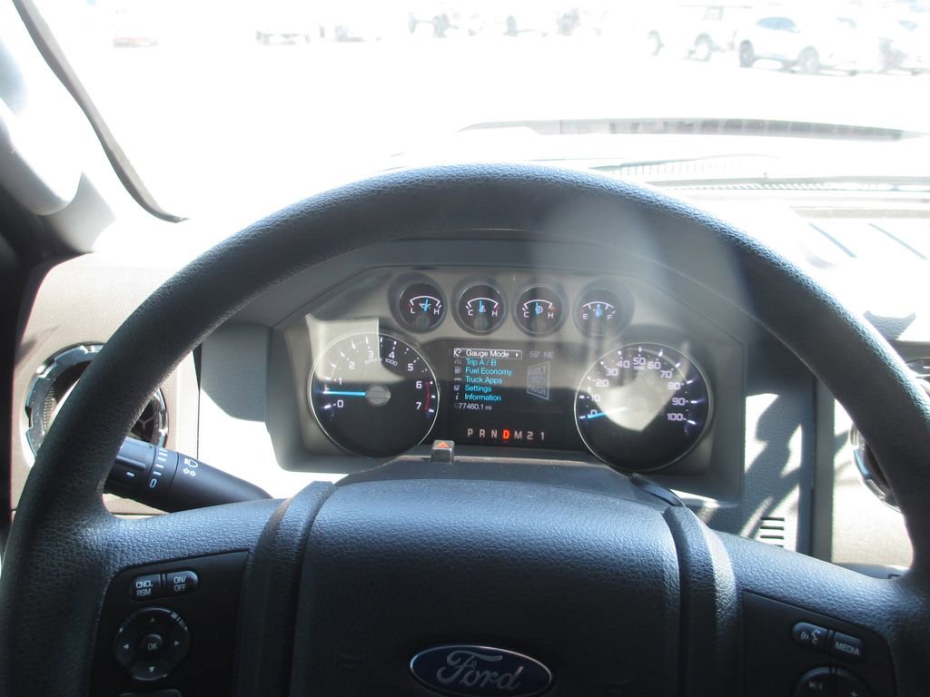 Used 2016 Ford F250 XLT w/ XLT Premium Package AWD/4WD image 28