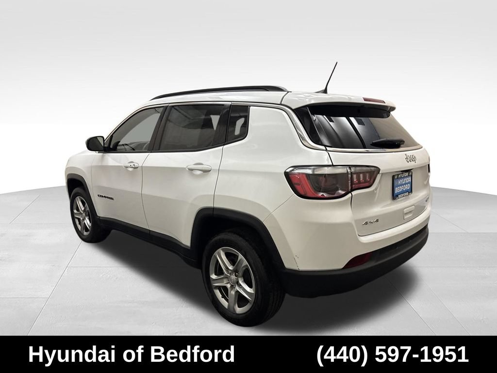 Used 2024 Jeep Compass Latitude AWD/4WD image 8
