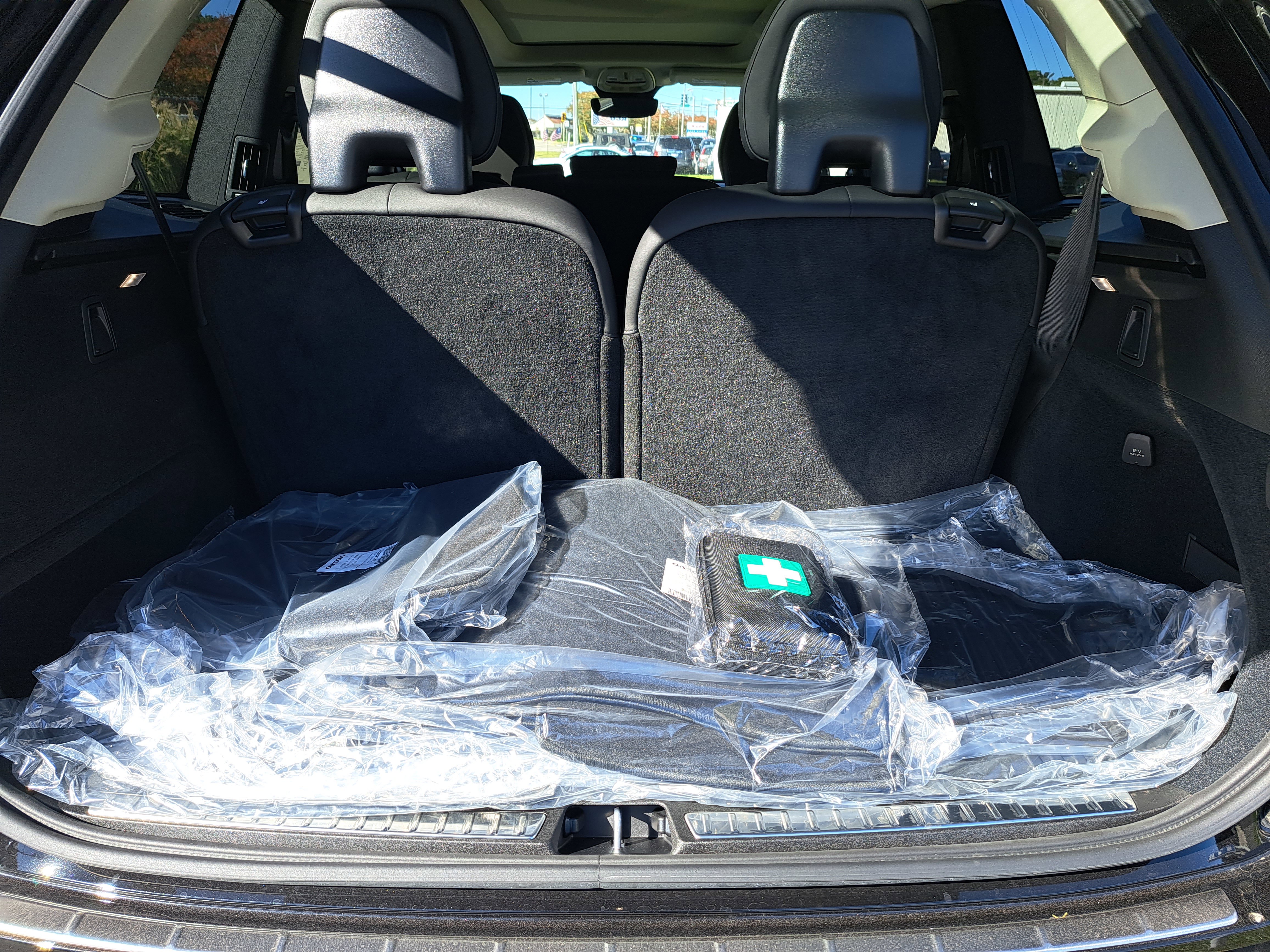 New 2026 Volvo XC90 B6 Plus w/ Protection Package Premier AWD/4WD image 8