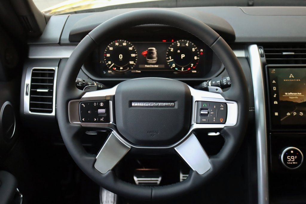 Certified 2024 Land Rover Discovery Dynamic SE AWD/4WD image 15