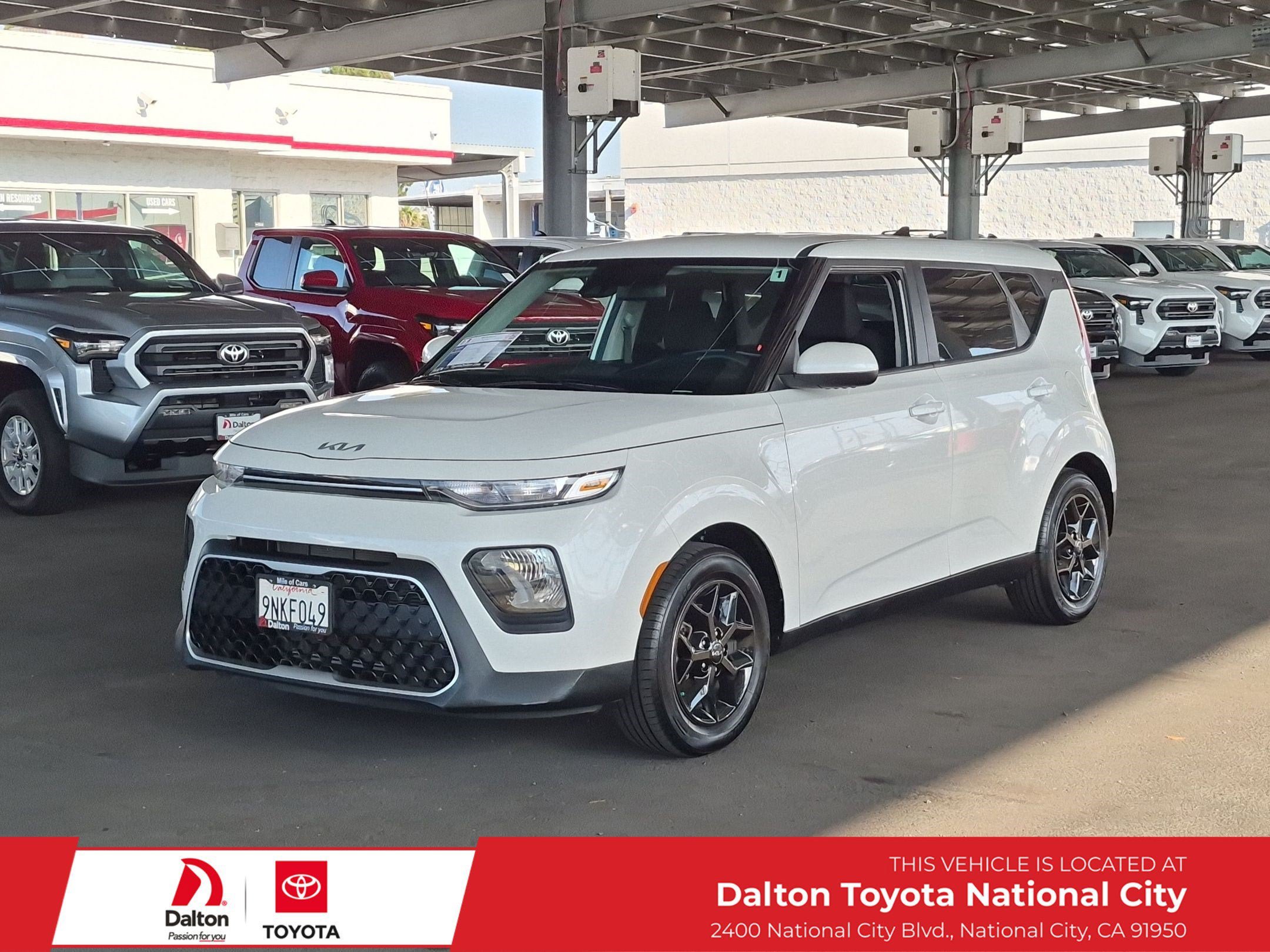 Used 2022 Kia Soul LX w/ Technology Package FWD image 1