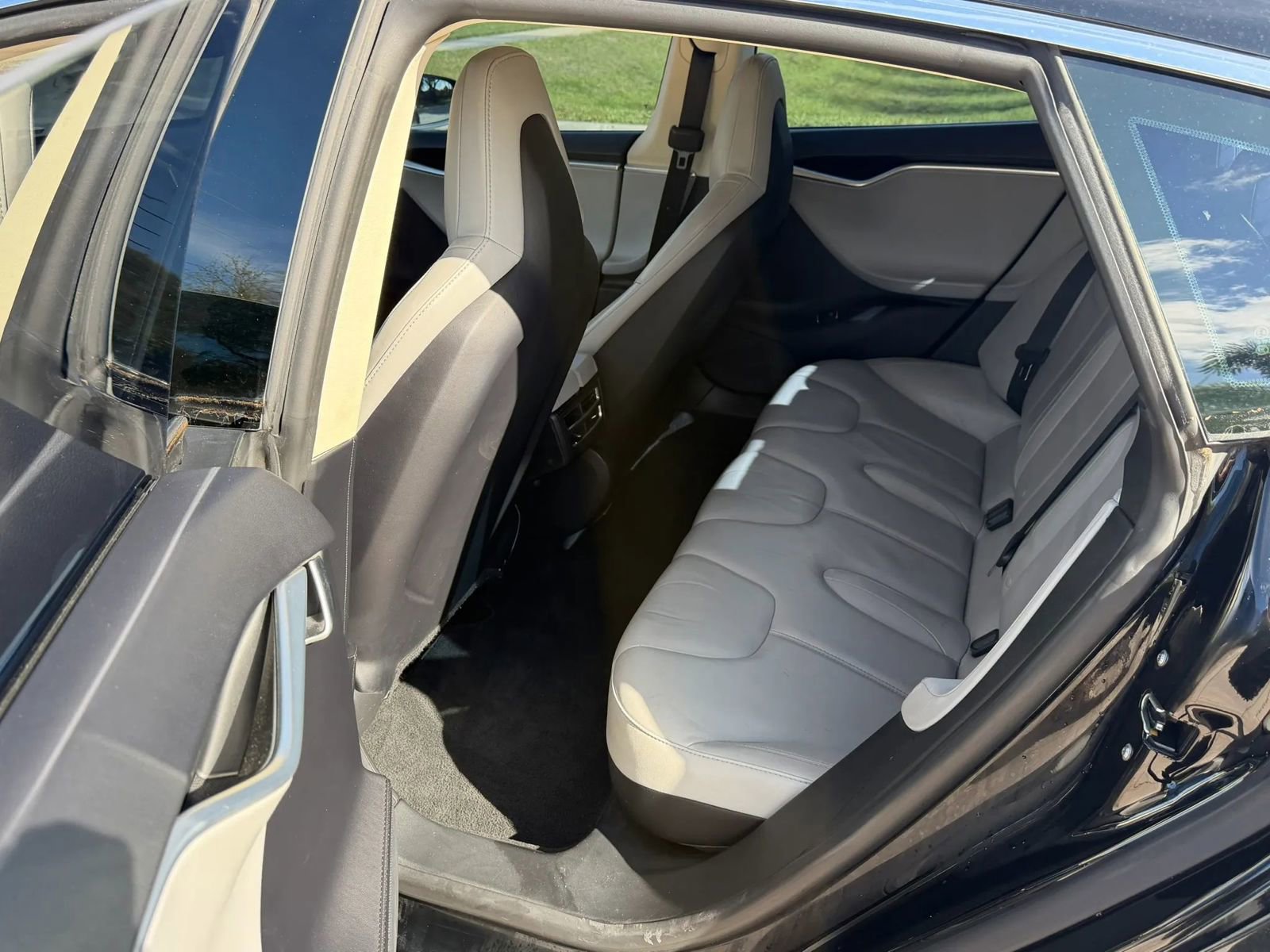 Used 2013 Tesla Model S Sedan 4D image 10