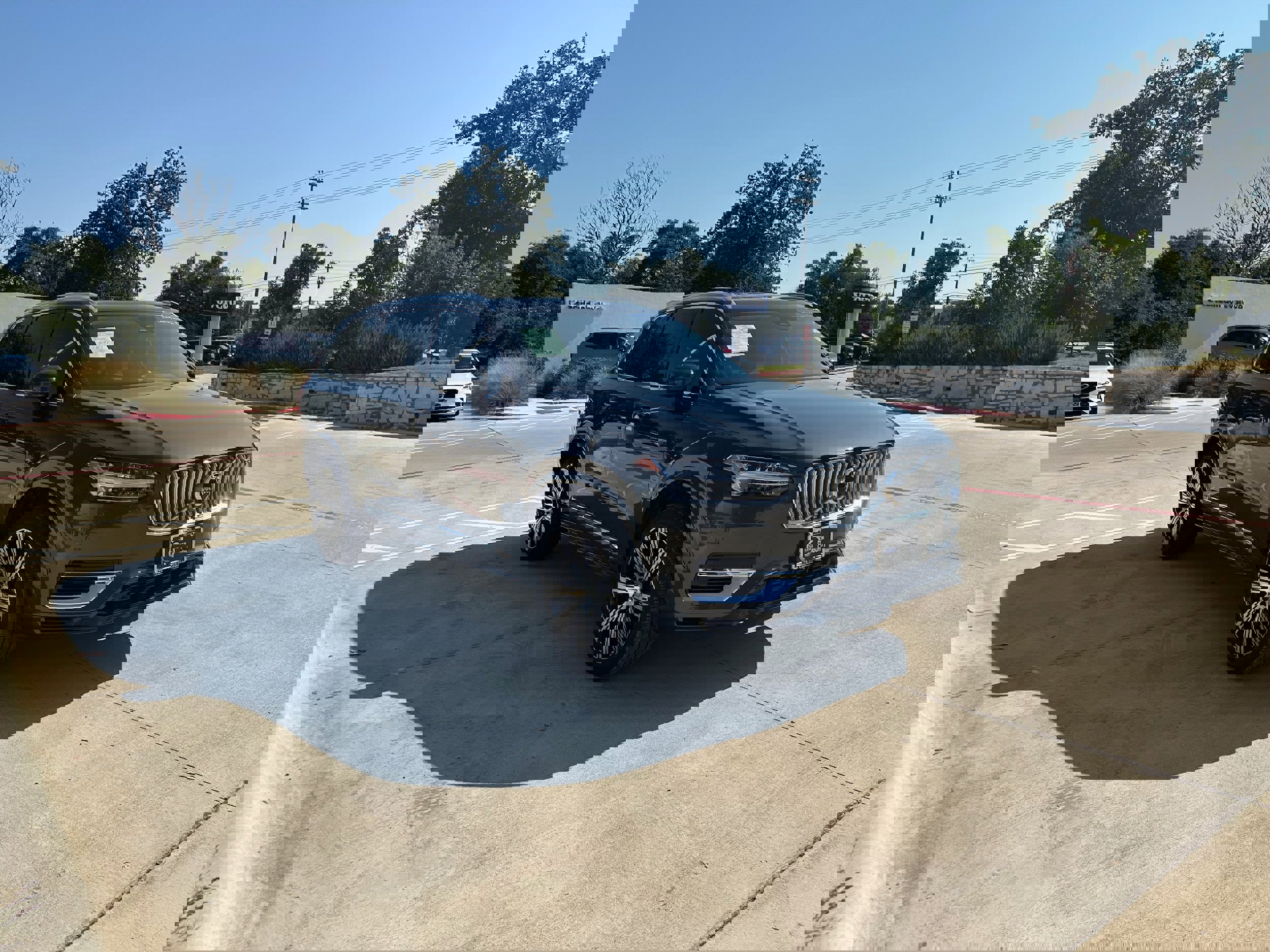 Certified 2023 Volvo XC90 T8 Plus image 7