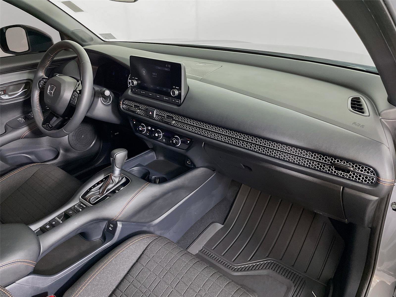 Used 2024 Honda HR-V Sport image 32