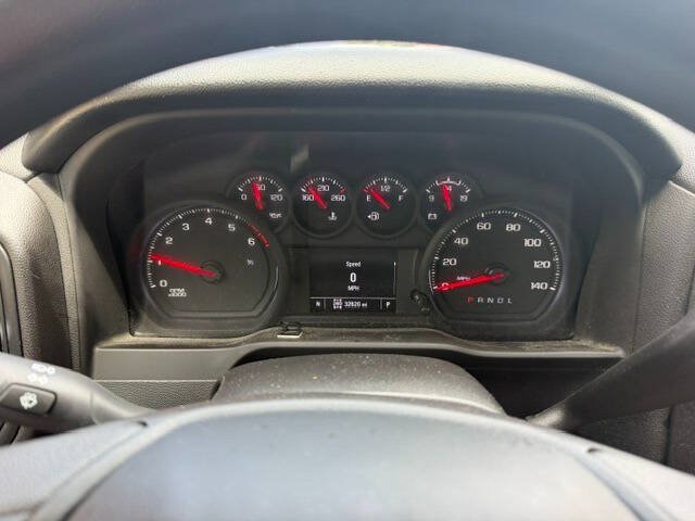 Used 2025 GMC Sierra 2500 Pro w/ 1SA Pro Safety Plus Package AWD/4WD image 10
