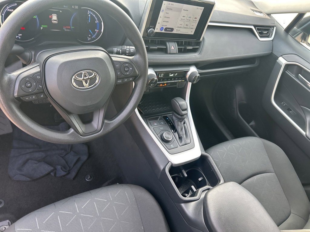 Used 2025 Toyota RAV4 XLE image 14