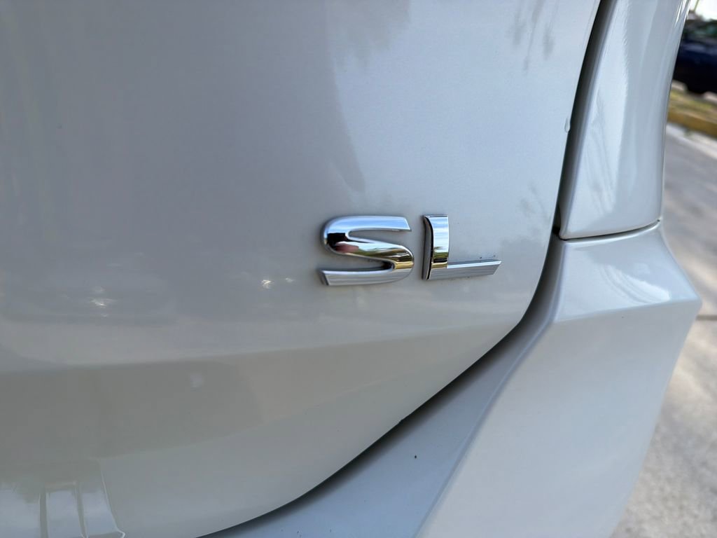 Used 2018 Nissan Rogue SL w/ Premium Package FWD image 16