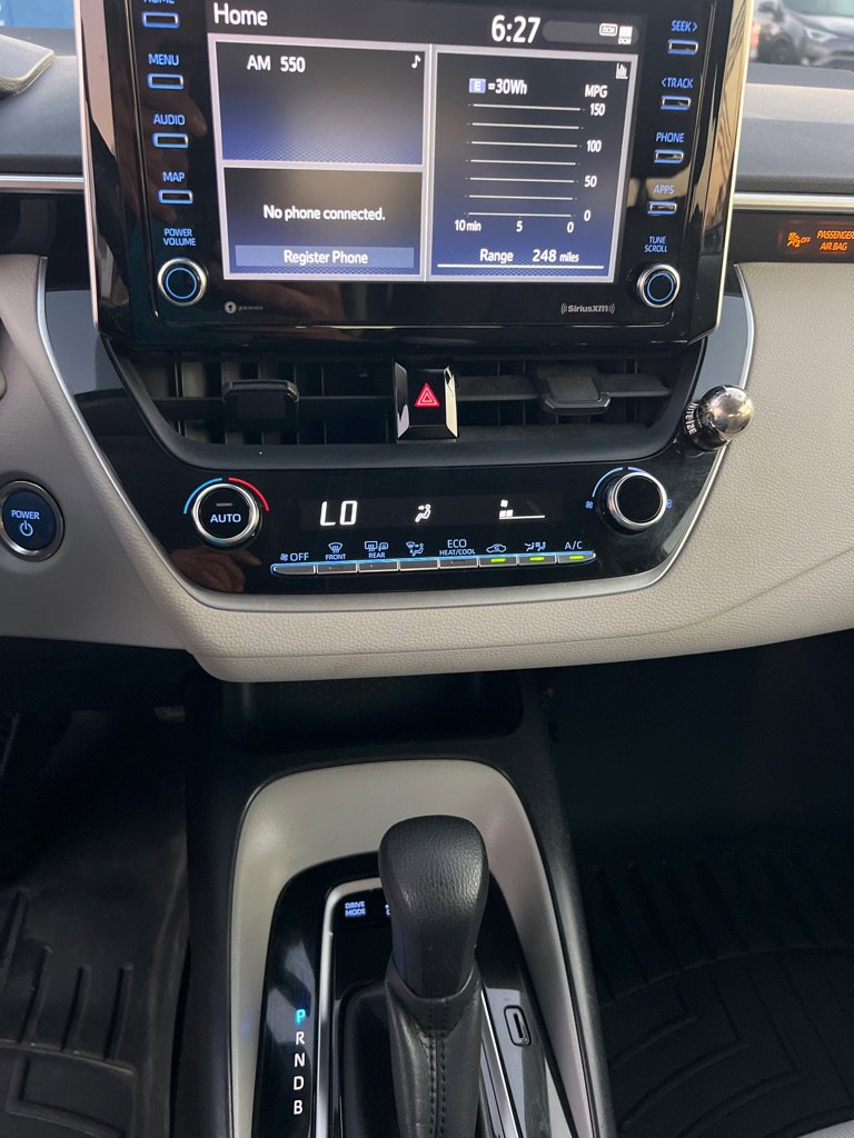 Used 2021 Toyota Corolla LE image 30